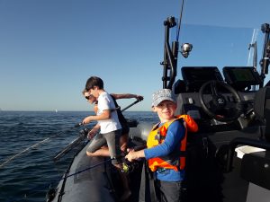 Session de Pêche en Bateau Familiale : 2 Enfants et 1 Femme Quiberon
