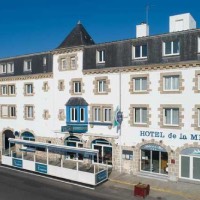 L'hôtel de la Mer à Quiberon c'est 27 chambres, une piscine couverte chauffée, des vacances détente dans le Morbihan, un séjour en famille unique